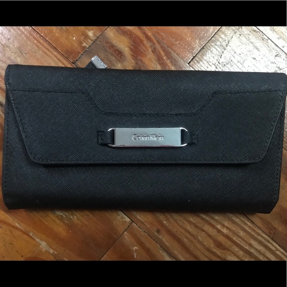 Calvin Klein Handbags - Calvin Klein Wallet